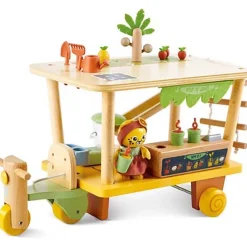 Clio's Bio Juice Cart