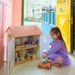 Clover Dollhouse