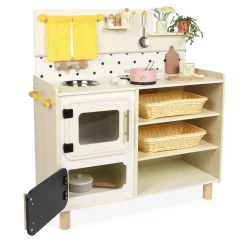 Cottage Chic Big Cooker Kitchen