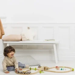Figure 8 Wooden Train Set - 40 Pieces