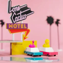 Flamingo Wagon Toy Car