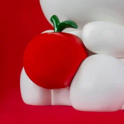 Hello Kitty Figure with Red Apple - 10.2