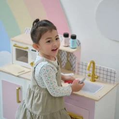 Little Chef Hampton Wooden Play Kitchen with Ice Dispenser & Sink - Pink