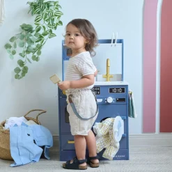 Little Chef Lake Tahoe Wooden Play Kitchen Washer & Mini Garden - Blue