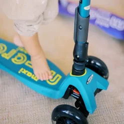 Micro Maxi Foldable LED Scooter - Petrol Green