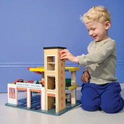 Multi-Level Garage Playset with Lift