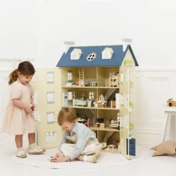 Palace Wooden Dollhouse