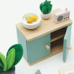 18-Piece Wooden Dollhouse Dining Room Set