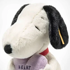 Snoopy Heartbreakers Club