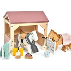The Stables Wooden Set