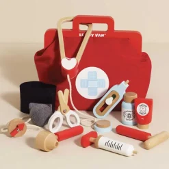 Vintage Doctor Roleplay Wooden Kit - 10 Piece