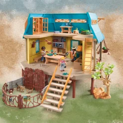 Wiltopia Animal Care Station Playset