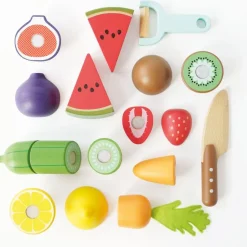 Wooden Chopping Board & Sliceable Play Food