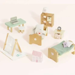 Wooden Dollhouse 24 Piece Child's Bedroom Furniture Set