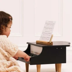 Wooden Grand Piano Toy