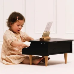 Wooden Grand Piano Toy