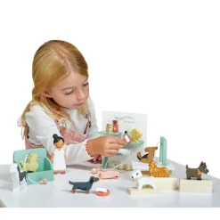 Wooden Waggy Tails Dog Salon Set