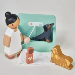Wooden Waggy Tails Dog Salon Set